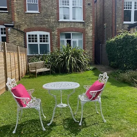 Ferienwohnung Beautiful One Bed Garden Flat In Muswell Hill